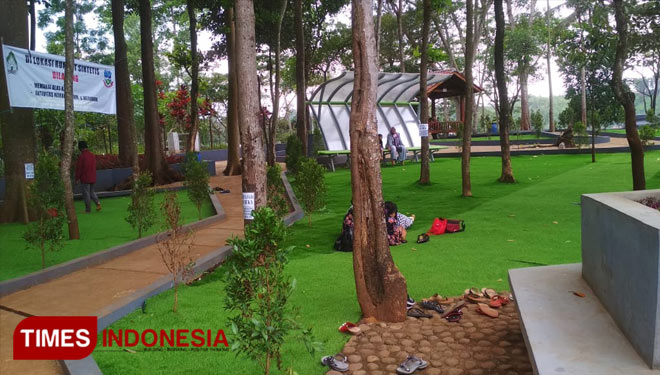 Suasana taman yang menjadi spot baru di Situ Cangkuang (Wulan/Times Indonesia Priangan Timur)