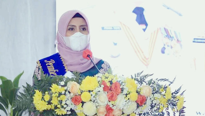 Ketua TP PKK, Hj Yetti Oktarina Prana ketika menyampaikan paparan dalam agenda puncak peringatan Hari Ibu ke 92. (Foto doc Pemkot Lubuklinggau)