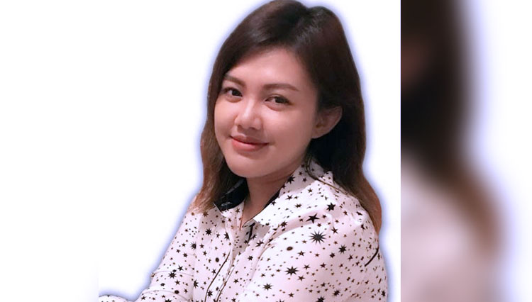 Dosen Psikologi Untag dan Tim menyelenggarakan pelatihan Gratitude Journal pada Siswa SMP TMR dan Fasilitator Rumah KMB di Surabaya. Aliffia Ananta, M.Psi. (FOTO: Dok Untag Surabaya)