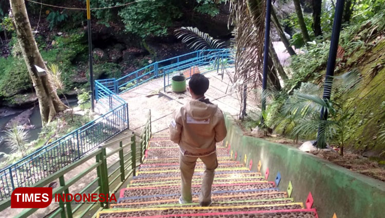 Air Terjun Temam a