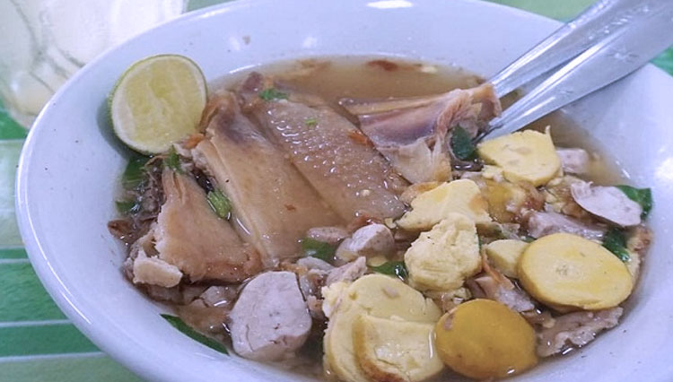 Sop Ayam Pak Min Klaten. (FOTO: solopos)