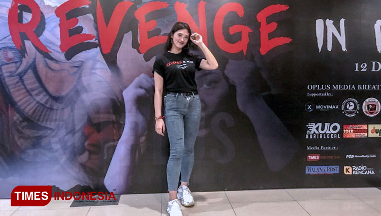 Arista Hasna (19) saat berada Movimax Dinoyo, Kota Malang untuk mengikuti Gala Premier film Revenge In Peace (FOTO: Arista Hasna/TIMES Indonesia)