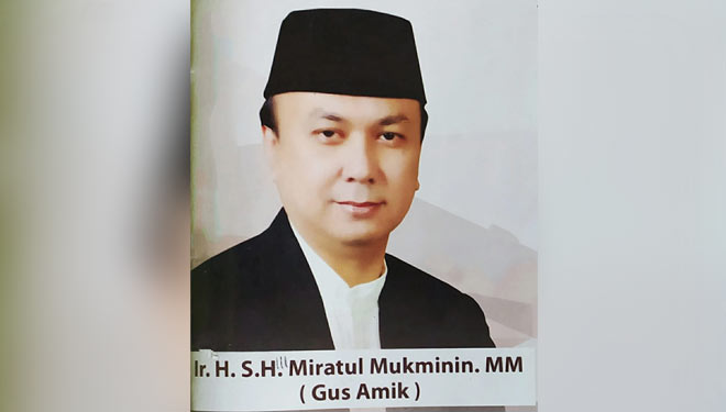 H. Miratul Mukminin atau Gus Amik.