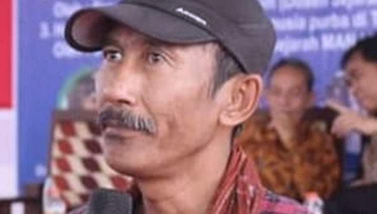 Dr Dwi Cahyono b