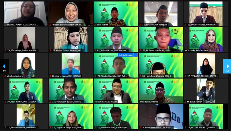 Peserta Webinar Pendidikan dan Pelatihan Kepemimpinan Mahasiswa Tingkat Nasional (DIKLATPIMNAS), Senin (21/12/2020) (FOTO: Tangkapan Layar)