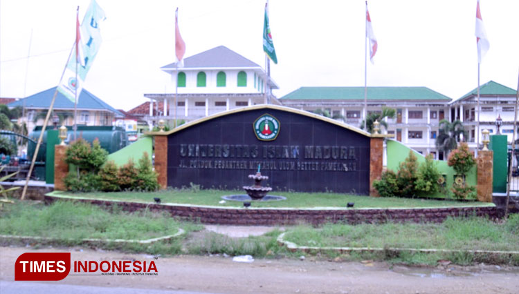 Kampus UIM Pamekasan yang masuk terbaik di Lingkungan Nahdltul Ulama peringkat ke delapan Jl. Pondok Pesantren Miftahul Ulum Bettet. (FOTO: Akhmad Syafi'i/TIMES Indonesia)