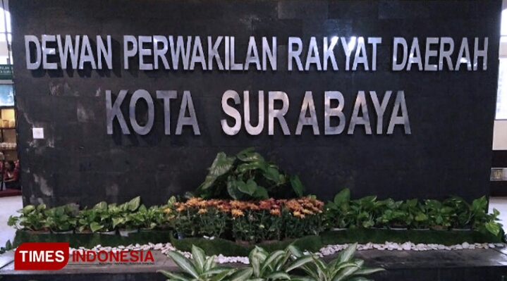 DPRD-Surabaya.jpg