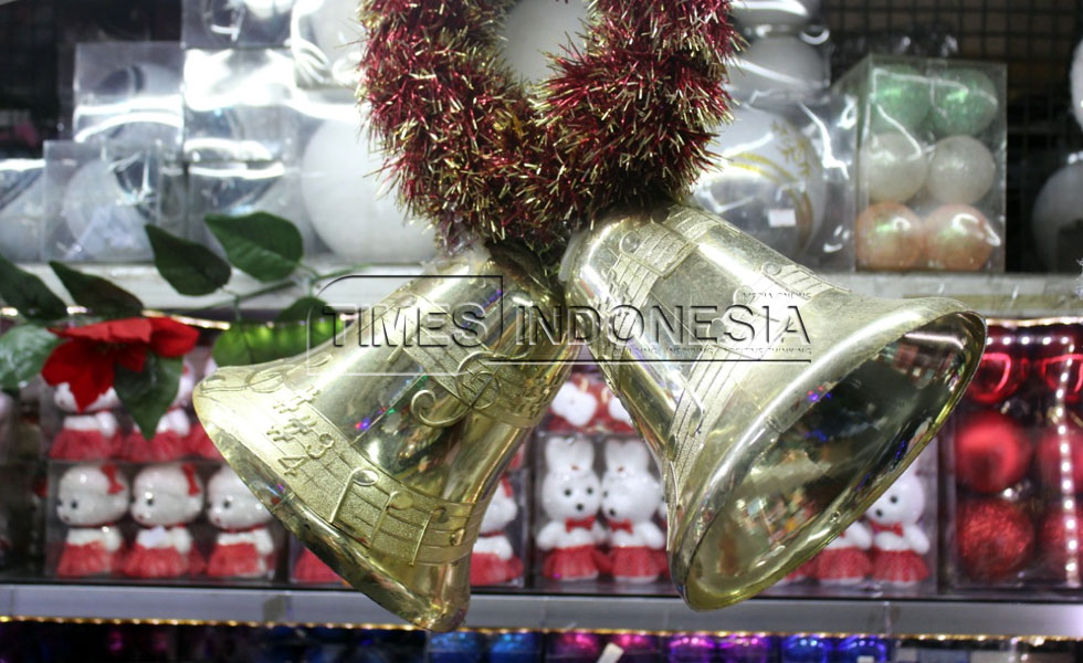 Pernak-Pernik Natal di Pusat Perbelanjaan Legendaris Surabaya