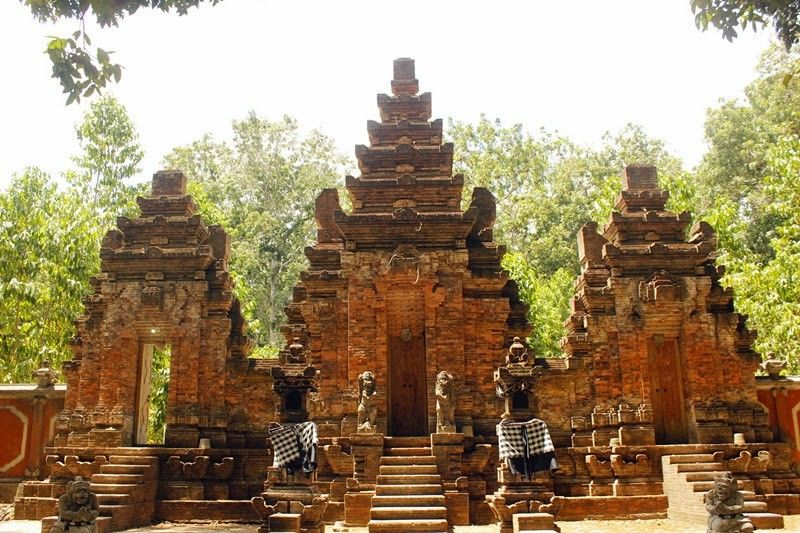 Pura Luhur Giri Salaka