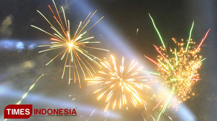 Kembang-Api-Tahun-Baru.jpg