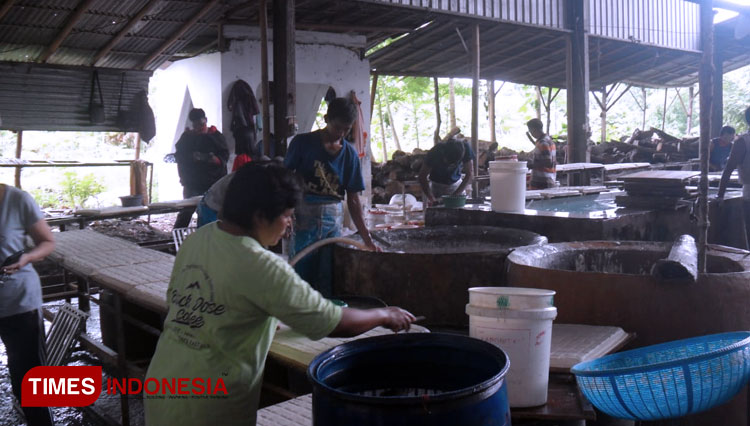 Produsen tahu di Kabupaten Bondowoso harus menaikkan harga produk karena harga kedelai naik (FOTO: Dokumen TIMES Indonesia).