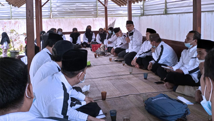 Proses pembinaan dan pemantapan guru di Yayasan Nurul Arifin Mangunreja. (FOTO: Dok. Riska Nafisah Ruslan)
