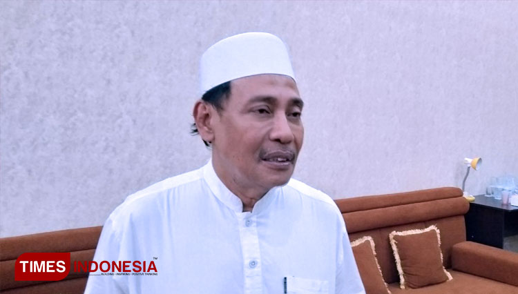 KH. Hasan Mutawakkil Alallah, Ketua MUI Jawa Timur. (FOTO: Dicko W/TIMES Indonesia)
