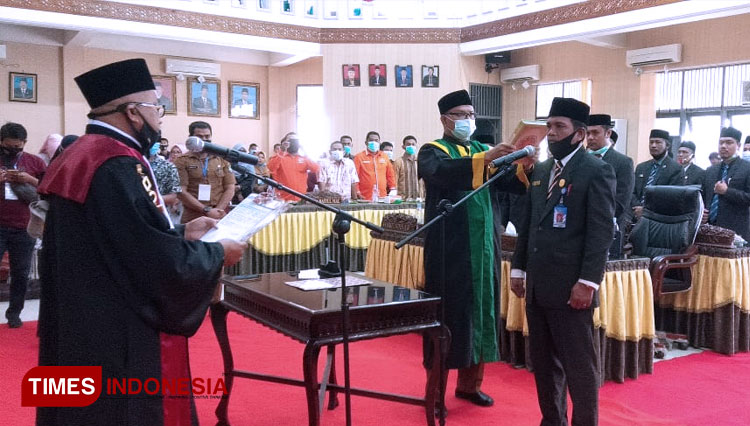 Pelantikan Syarifuddin sebagai Wakil Ketua I DPRK Aceh Barat Daya. (FOTO: Dok. Pribadi for TIMES Indonesia)