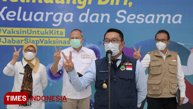 Gubernur Jabar Ridwan Kamil saat konferensi pers terkait kesiapan vaksinasi Jabar, di Gedung Pakuan, Kota Bandung, Rabu (13/1/2021). (Foto: Humas Jabar)