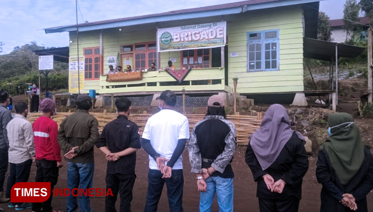 Organisasi kelompok penjaga Gunung Dempo FKPM Balai Registrasi Gunung Dempo (Brigade) yang didukung penuh Polres Pagaralam (foto:Novrico Saputra/TIMES Indonesia)