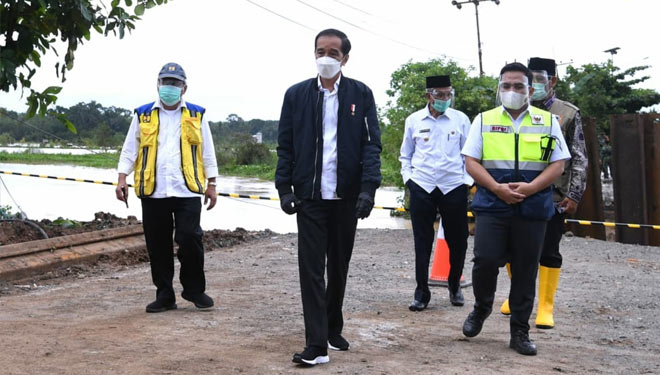 Banjir Kalsel, Presiden RI Jokowi Minta Menteri PUPR RI Prioritaskan 3 Langkah Darurat
