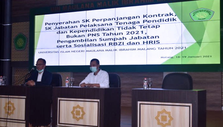 Rektor UIN Maliki Malang, Prof. Dr. Abd. Haris, M.Ag saat memberikan pengarahan. (FOTO: Humas UIN Malang)