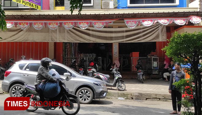 Toko UD Putra glosir yang berada di area Pasar Cigasong, Majalengka. (Foto: Jaja Sumarja/TIMES Indonesia)