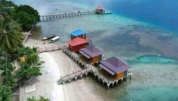 Foto udara destinasi wisata Pulau Maitara, Kota Tidore Kepulauan. (Foto: Dok Disbudpar Tikep)