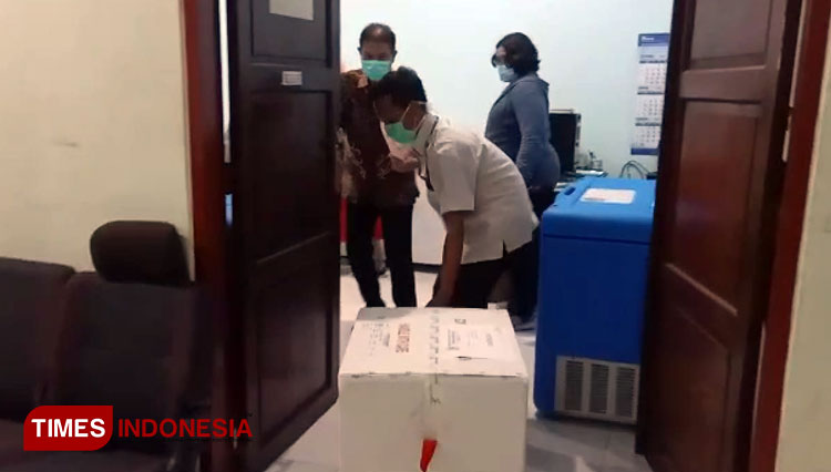 Vaksin sinovac tiba di Lamongan a