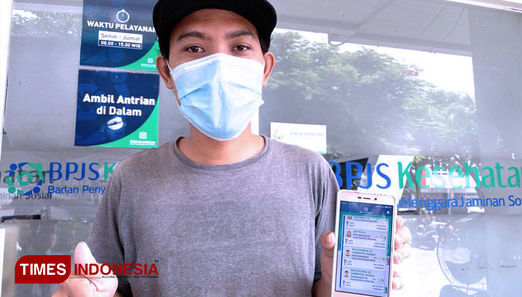 Peserta Jaminan Kesehatan Nasional - Kartu Indonesia Sehat asal Kecamatan Kebomas Kabupaten Gresik, Agung Supriadi (FOTO: BPJS Kesehatan Cabang Gresik for TIMES Indonesia).