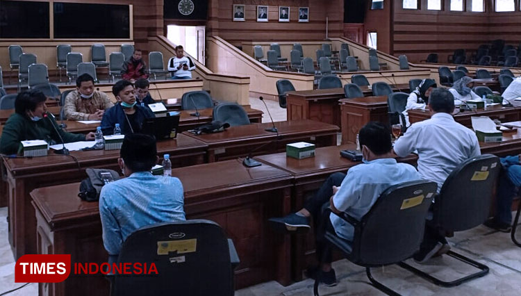 Mahasiswa dan Pengusaha Kedai Kopi Audiensi ke DPRD Kota Tasikmalaya