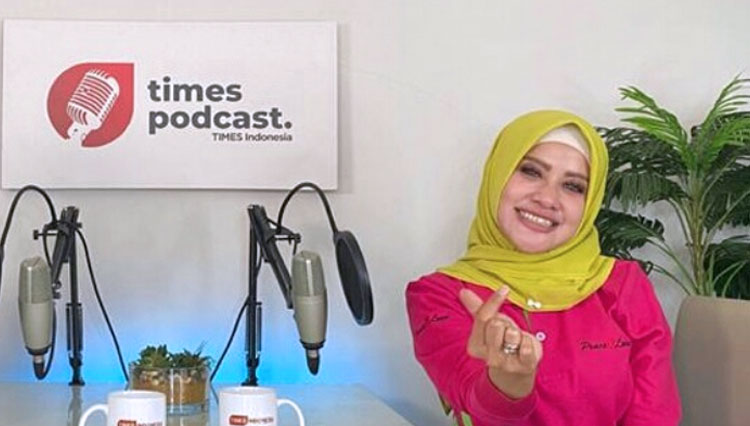 Yuk Lia, Ketua Peace anda Love Jawa Timur dalam kesempatan bersama Times Podcast. (Foto: Dok. TIMES Indonesia)