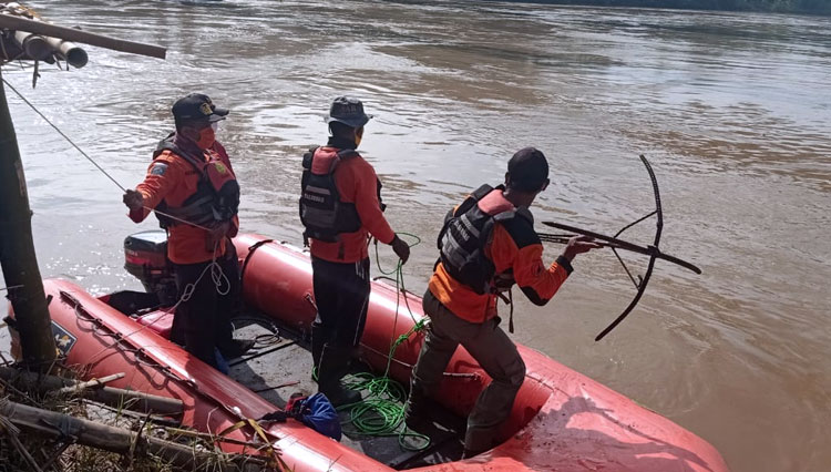 Pencarian dilanjutkan oleh Tim SAR Gabungan hingga hari ketiga. (FOTO: Humas SAR Cilacap for TIMES Indonesia)