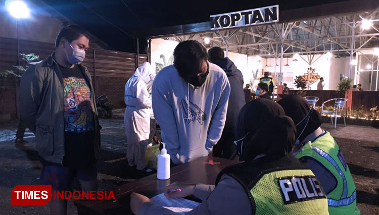 Kafe Kabupaten Malang 4