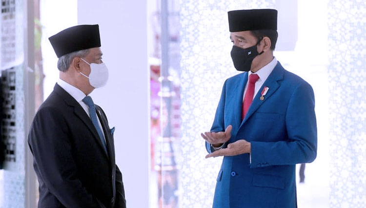 Presiden RI Jokowi dan PM Malaysia b