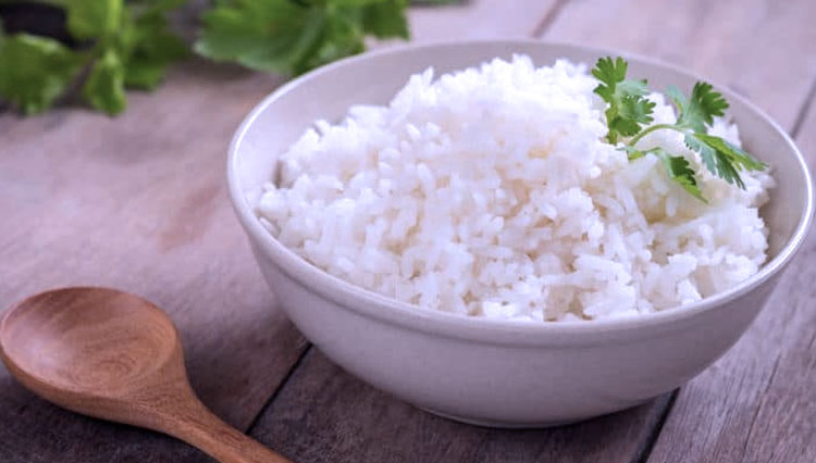 Nasi putih (FOTO: Hellosehat.com)