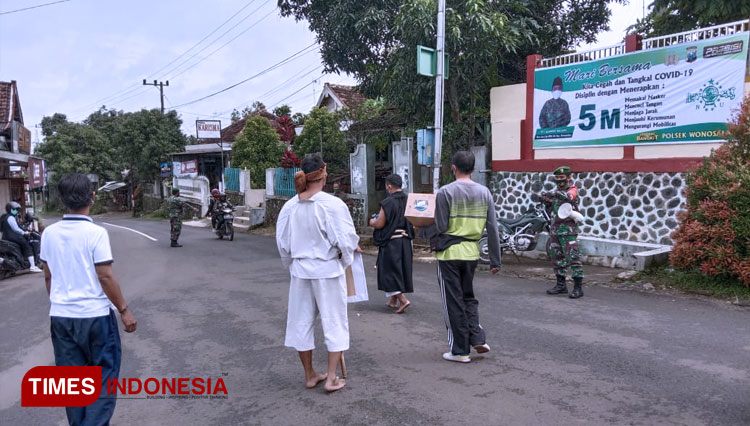 giat-membagi-masker-3.jpg