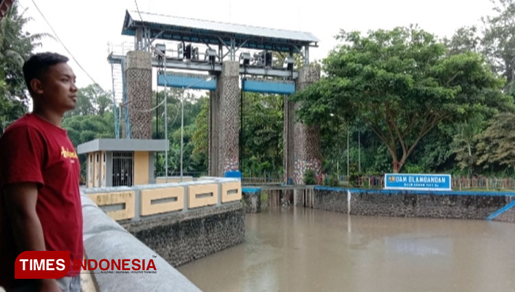Intensitas Hujan Tinggi, Petugas Pintu Air Dam Blambangan Banyuwangi Siaga 24 Jam