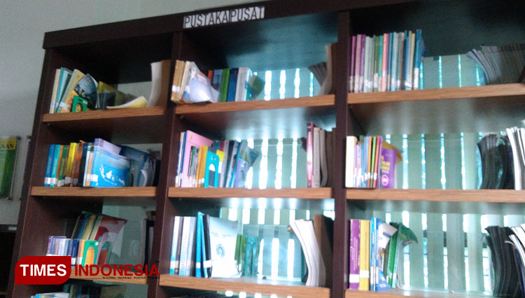 Gedung BPS Kabupaten Mojokerto c
