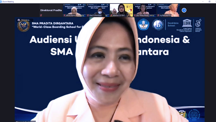 Wakil Ketua Yasarini, Inong Fadjar Prasetyo saat bicara di acara audiensi dengan Universitas Indonesia melalui zoom (FOTO: SMA Pradita Dirgantara for TIMES Indonesia)