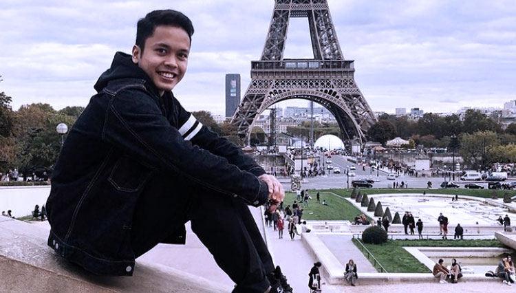 Anthony-Sinisuka-Ginting.jpg