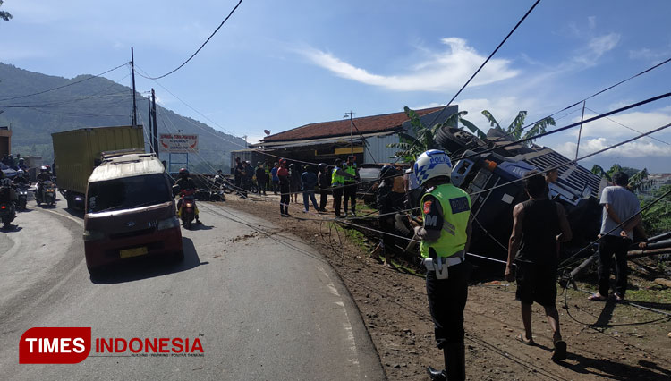 Kecelakaan SUmedang a