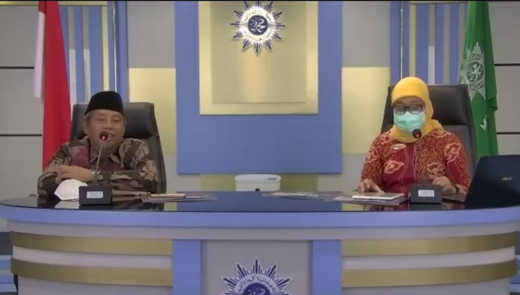 Suasana peluncuran Sistem Informasi Layanan Covid-19 bagi RS Muhammadiyah-Aisyiyah (RSMA) se-Indonesia melalui daring, Kamis (11/2/2021) sore.