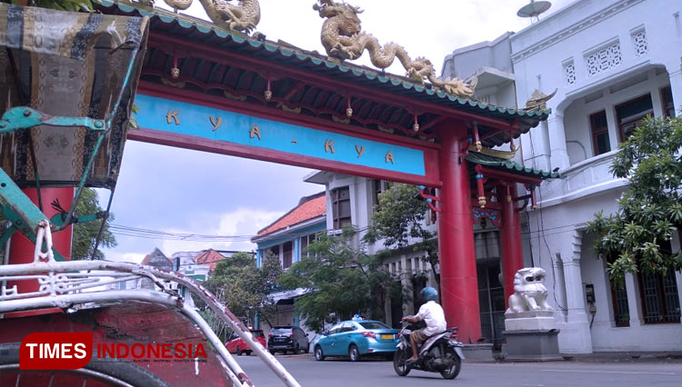 Kya-kya-Kembang-Jepun-Surabaya-3.jpg