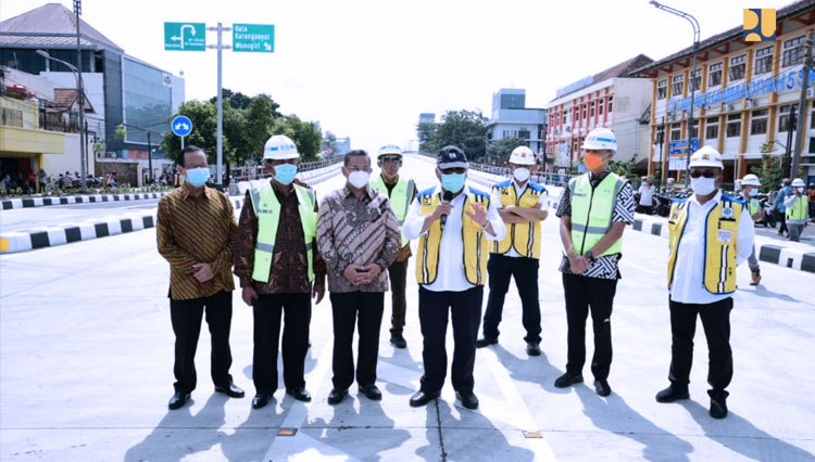 Peresmian Flyover Purwosari, di Jalan Slamet Riyadi, Kota Solo, Sabtu (13/2/2021). (FOTO: Biro Komunikasi Publik Kementerian PUPR RI)