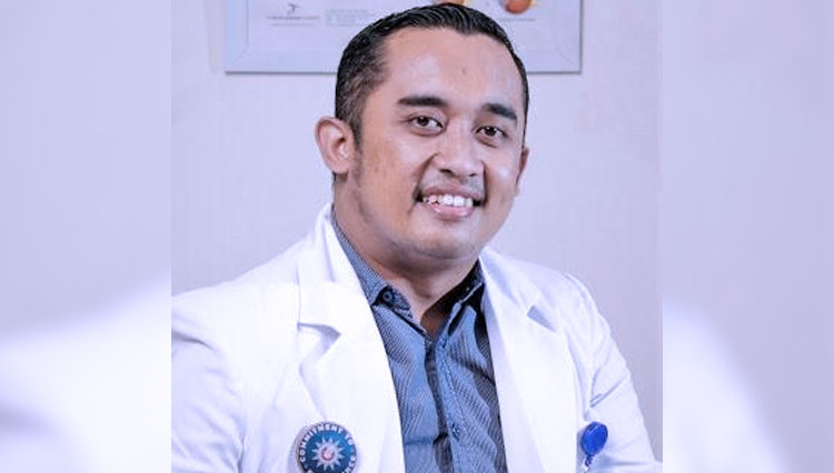 dr. Yuliono Trika Nur Hasan, SpM, Dosen Ilmu Kesehatan Mata di FKIK UIN Maliki Malang. (Foto: Yuliono Trika For TIMES Indonesia)