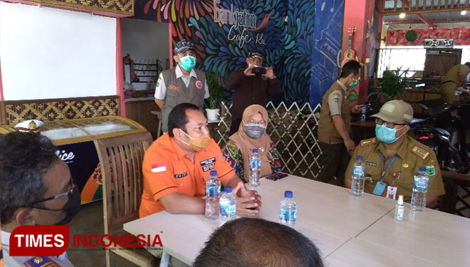 Hujan Turun, Jalan Raya Payung Kota Batu Direkomendasikan Tutup
