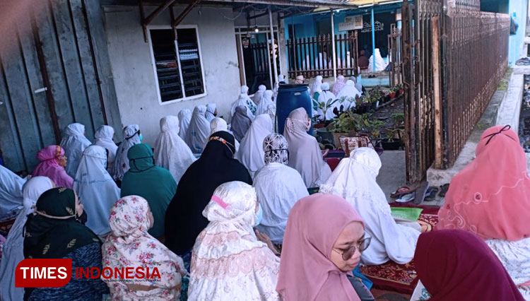 Isi Kegiatan KSM-T Mahasiswa Unisma Malang Ngaji Tafsir Jalalen