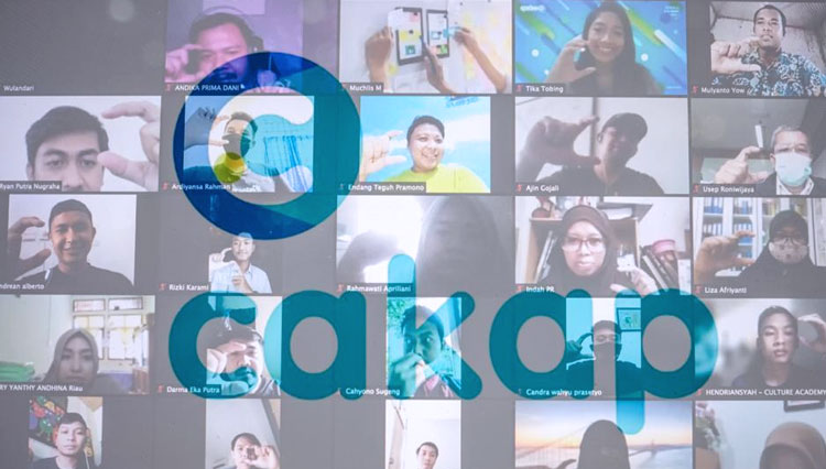 Kemenparekraf RI mengandeng Cakap untuk memberikan pelatihan bahasa Inggris secara daring untuk pelaku ekraf. (foto: Kemenparekraf RI)