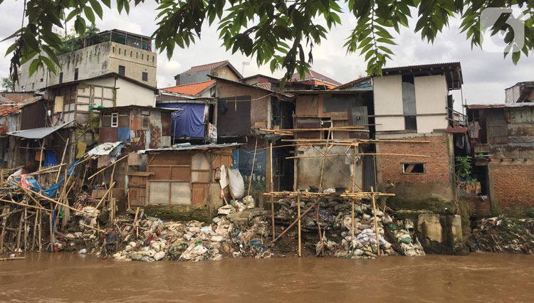 Ilustrasi - Kondisi permukiman warga di bantaran Sungai Ciliwung kawasan Manggarai (FOTO: Liputan6.com/Immanuel Antonius)