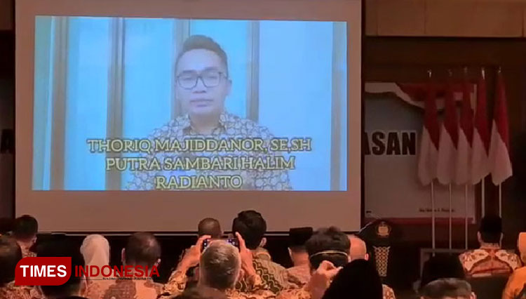 Serahterima jabatan dari Plt Bupati Gresik Moh Qosim kepada Plh Bupati Gresik Abimanyu a