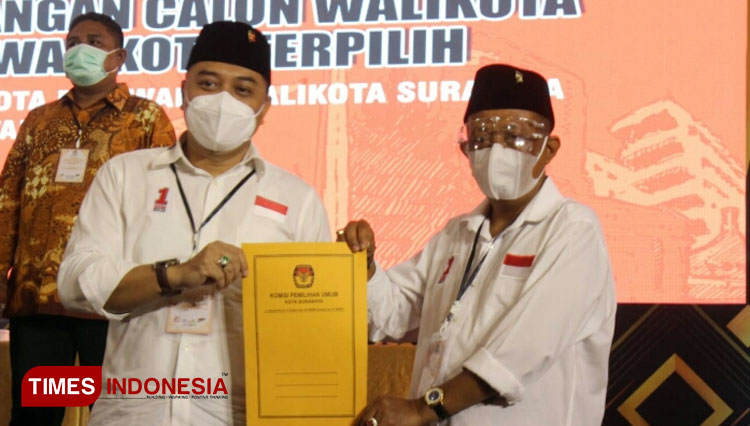 Eri Cahyadi dan Armuji resmi dinyatakan oleh KPU Surabaya sebagai pemenang Pilkada Serentak 2020. (Foto: Ammar Ramzi/Times Indonesia)