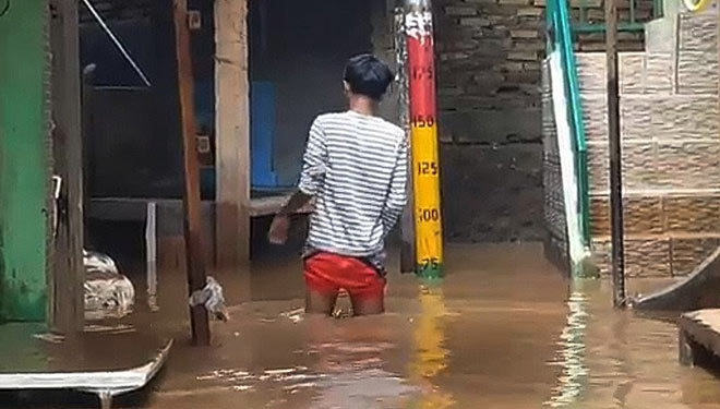 Sungai Pesanggrahan Siaga III, BPBD DKI Jakarta Imbau Waspada Banjir ...