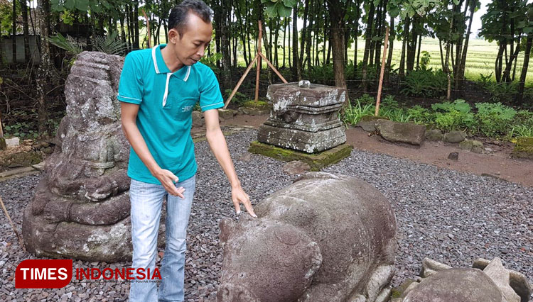 Juru kunci Arca Banteng Ngawi rajin memelihara situs karena begitu berharga dan memiliki nilai sejarah tinggi. (Foto: M. Miftakul/TIMES Indonesia)
